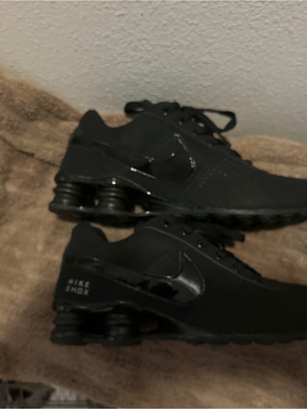 Nike Men’s Black Shox Athletic Running Shoes